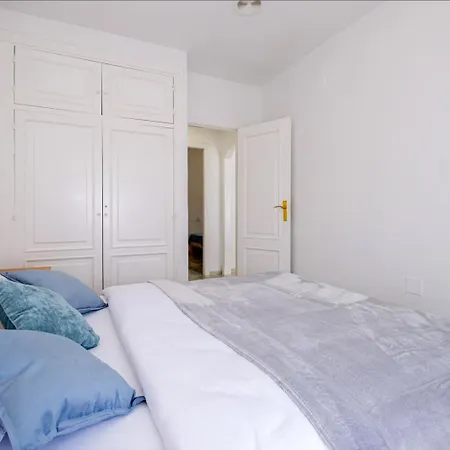 Apartment Duquesa Id44 *